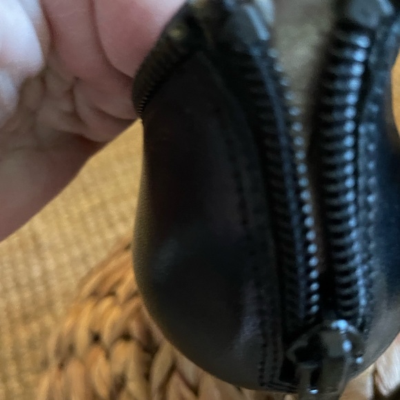 Carlos open toes pumps with a 4” heel size 5.5 - Picture 3 of 10